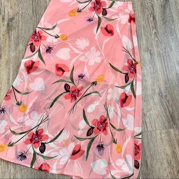 Topshop Pink and White Floral Skirt - Picture 5 of 9